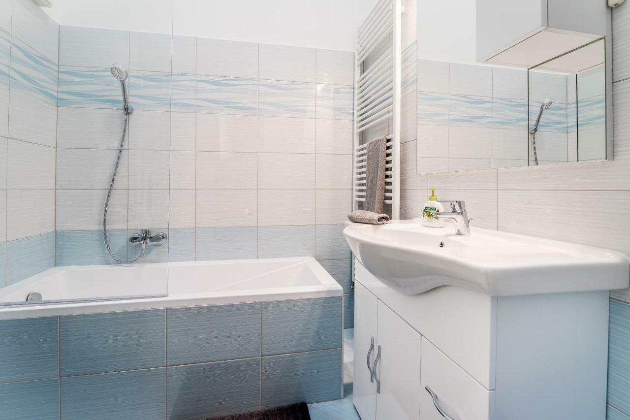 Bpr Turquoise Simplicity Apartment Budapest Exterior photo
