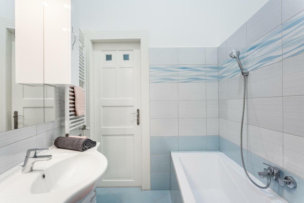 Bpr Turquoise Simplicity Apartment Budapest Exterior photo