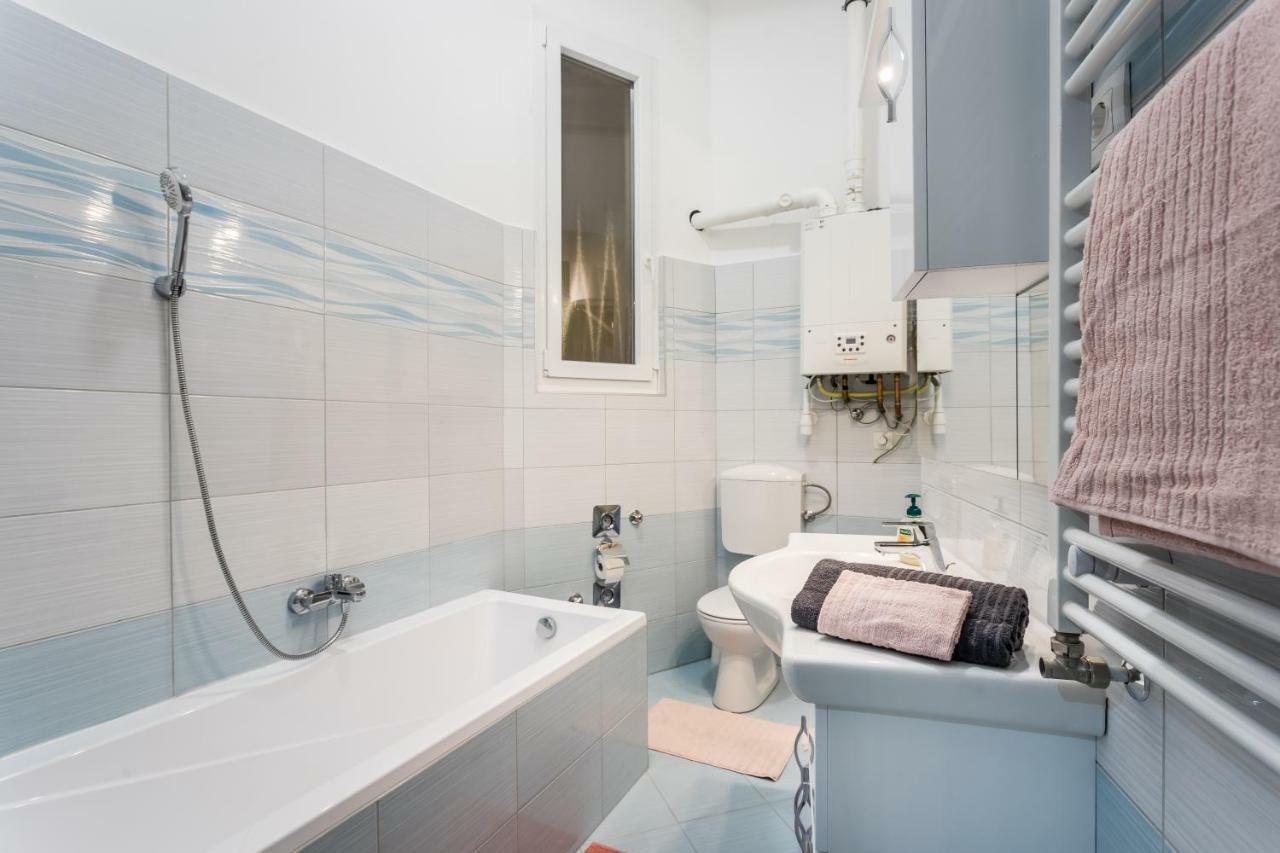 Bpr Turquoise Simplicity Apartment Budapest Exterior photo