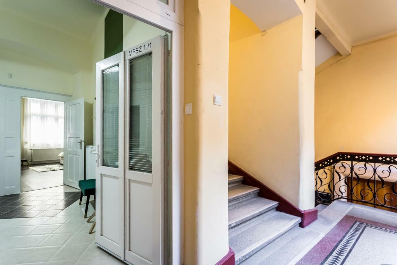 Bpr Turquoise Simplicity Apartment Budapest Exterior photo